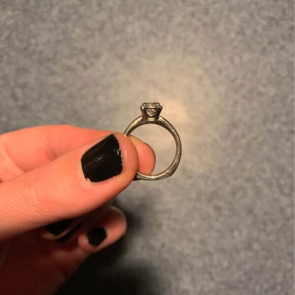 Engagement Diamond Ring - Picture 6 of 7